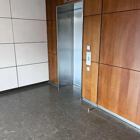 Skau 2 Eurovea Garden View Free Parking Daire Bratislava